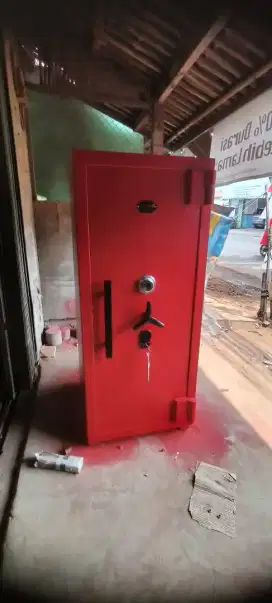 Jual beli brankas servis brankas relokasi brankas pindahan brankas