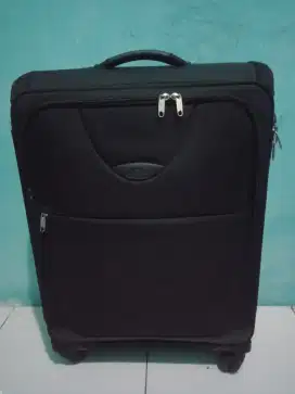 Koper Samsonite medium 24 inchi spinner