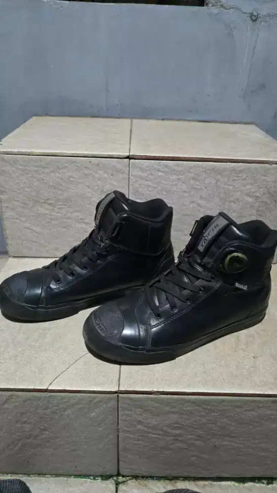 Sepatu Taichi Touring atau style