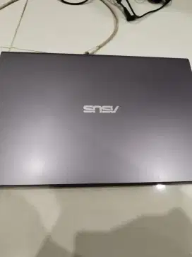 ASUS VivoBook 14 M415DA Ryzen 3 3250U / RAM 8GB / SSD 512GB