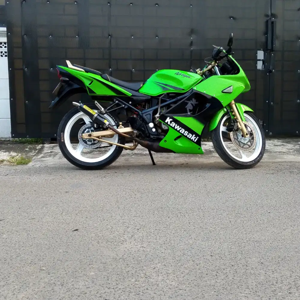 Kawasaki Ninja RR Old SE tahun 2011