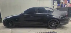 BMW 320i 2006 Bensin