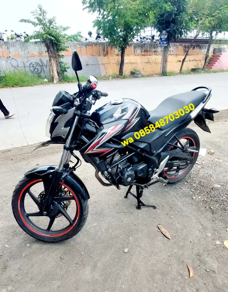 CB 150 R Plat H semarang