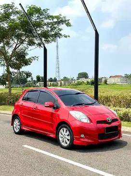 Toyota Yaris S Limited A/T 2012 KM LOW!