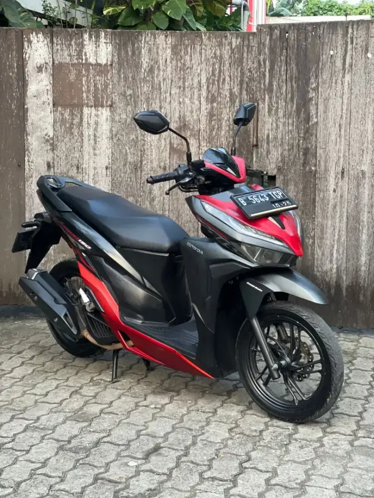 DP 2,2 Jutaan Honda Vario 150 SE CBS ISS 2020