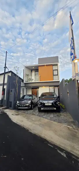 Rumah 2 lt Di Jogaj Utara Dekat Kampus UII