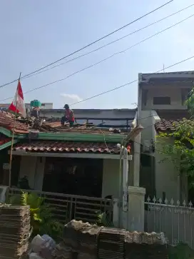 Renovasi bongkar pasang atap lama ganti baja ringan + atap terpasang