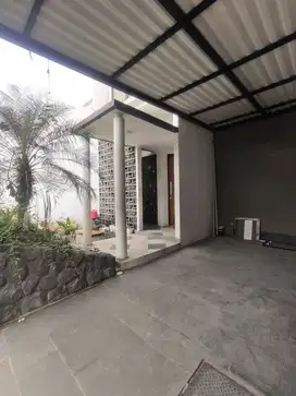 Rumah Strategis Murah Siap Huni Dijual Cepat Ketintang Gayungan