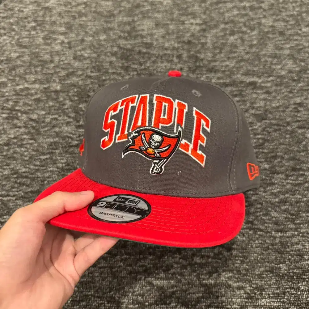 Topi Snapback NFL Tampa Bay Buccaneers Import
