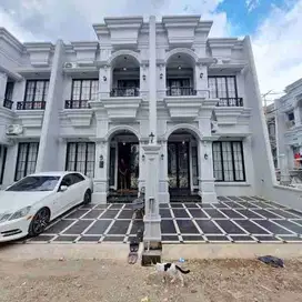 Rumah Mewah Tanpa Dp lokasi Pinggir Jalan Utama Di Depok
