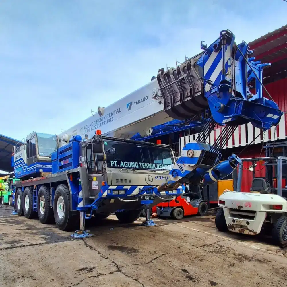 Crane Tadano 100 Ton