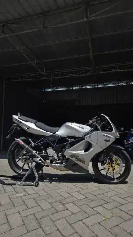 Ninja RR cbu zx 2003 asli silver