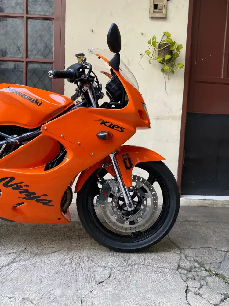 Kawasaki Ninja RR old 2007 orange
