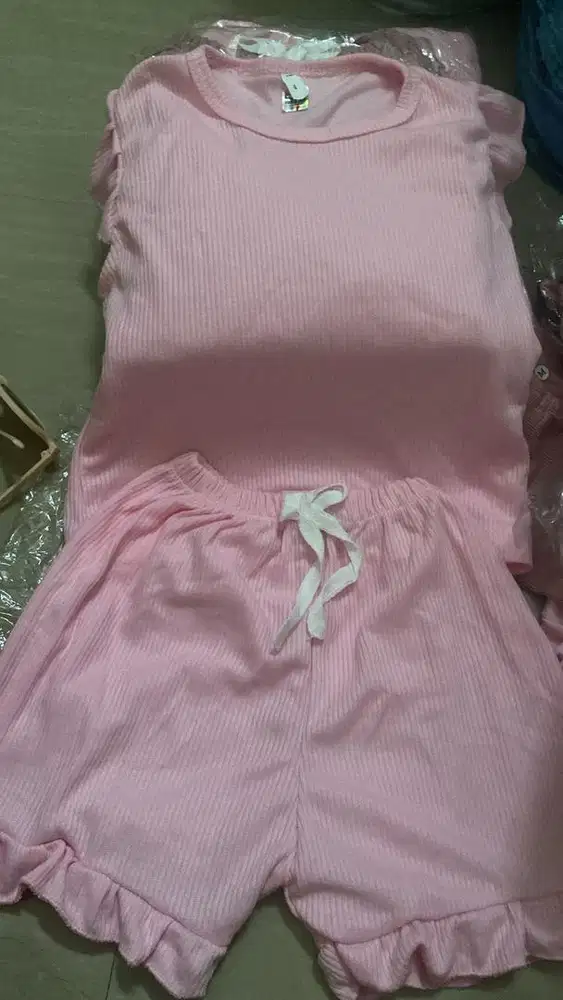 Baju setelan santai anak pr 1-3 thn
