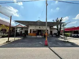 Disewakan Ruang Usaha Cocok Untuk Usaha Dan Cafe Area Wisata Dekat Kraton