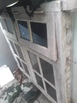 Kusen jendela Kayu Kamper