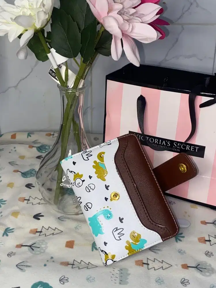 Dompet dino coklat