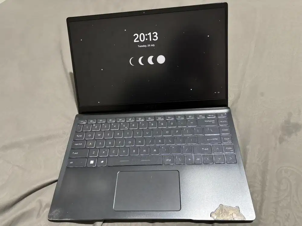 Laptop MSI Modern 14 B11MOU