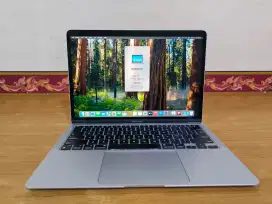 MacBook Air M1  2020