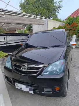 Dijual Avanza G MT 2010