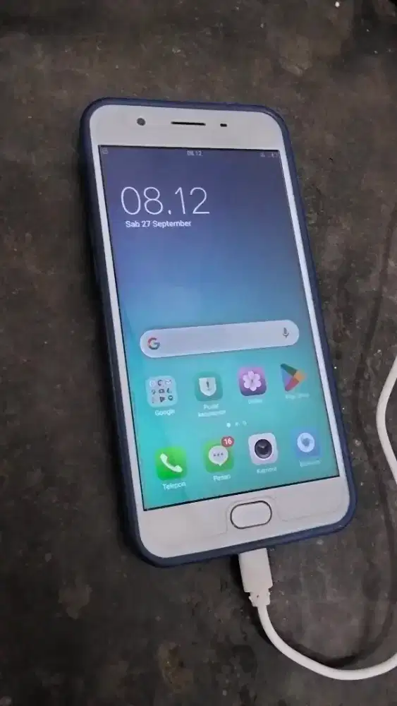OPPO A16 Masih bisa di pakai. Baterei agak lemot boleh di ganti.