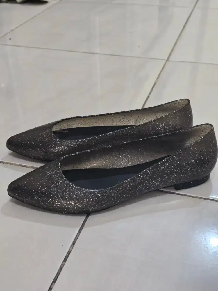 Sepatu Flat Glitter