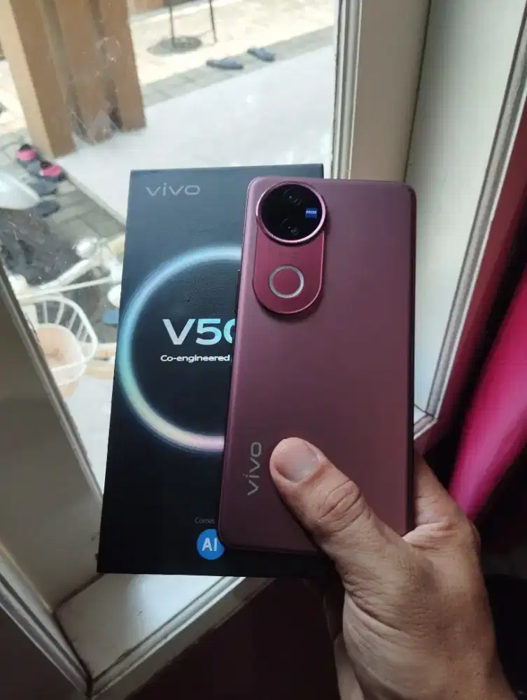 vivo v50 5G zeiss 12/256gb fullset