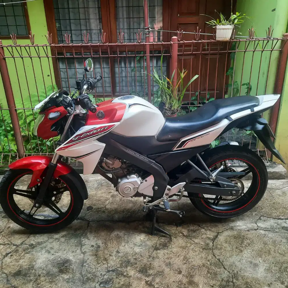 Di jual cepat motor mulus