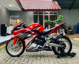 Honda CBR 250 R 2019