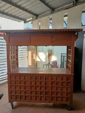 Gerobak Jualan Kayu Mahoni