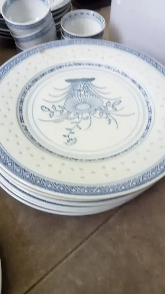 Piring mangkok keramik