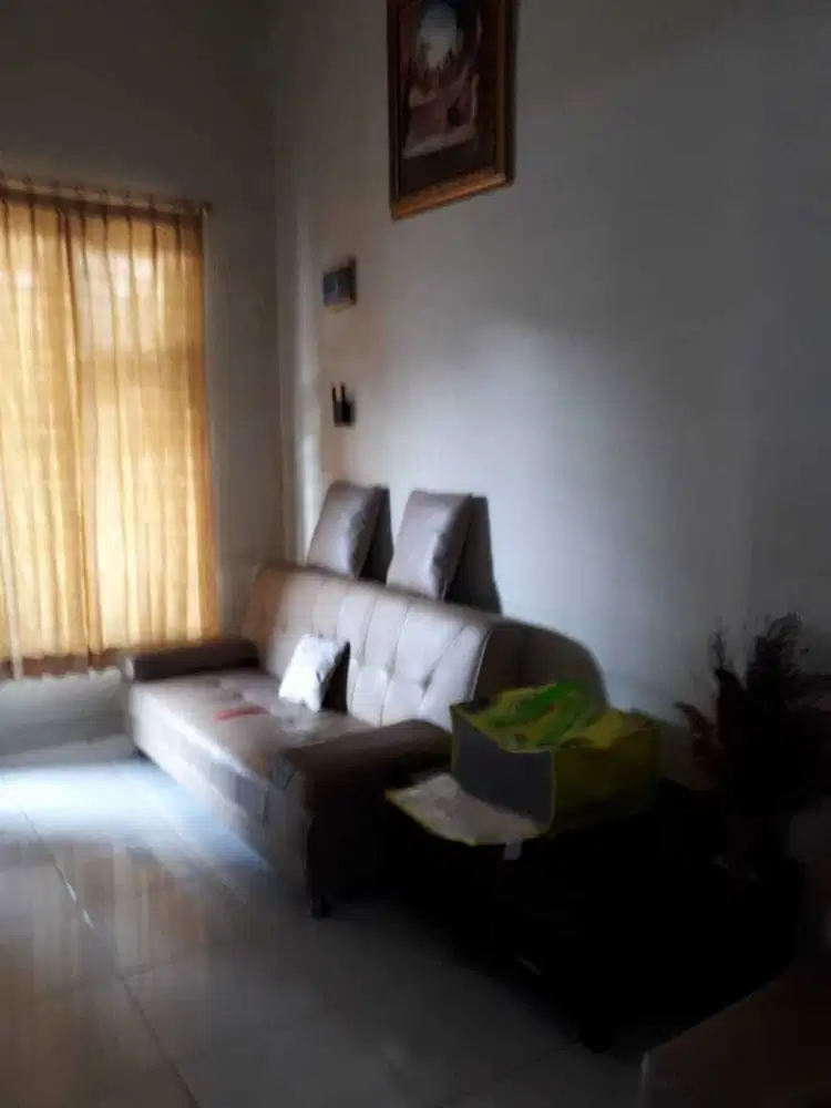 Rumah 2 Lantai di Kelapa Gading Siap Huni