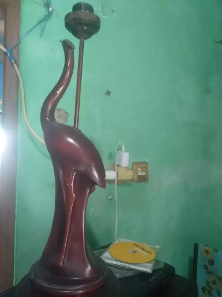 Lampu ukiran  sudut