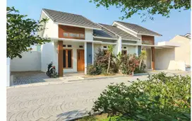 Dekat Stadion Maguwoharjo Rumah Cantik Minimalis Bonus Biaya Notaris & Free Kitchen Set