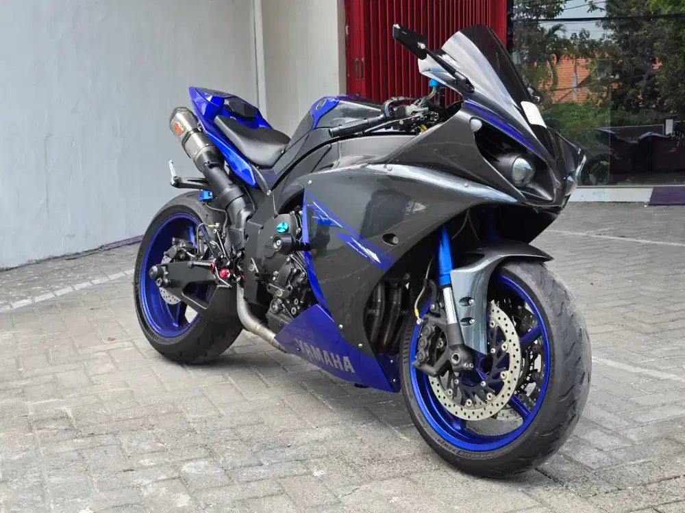 Yamaha R1 2014 Blue Race