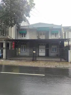 Rumah di Griya Loka Bisa Untuk Usaha Atau Kost