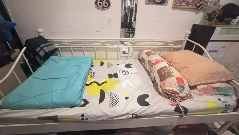 Tempat Tidur Plus Kasur Ukuran 90x200