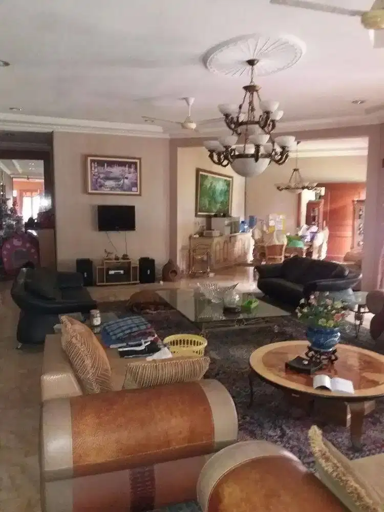 Rumah di Pejaten Murah Luas 1070m