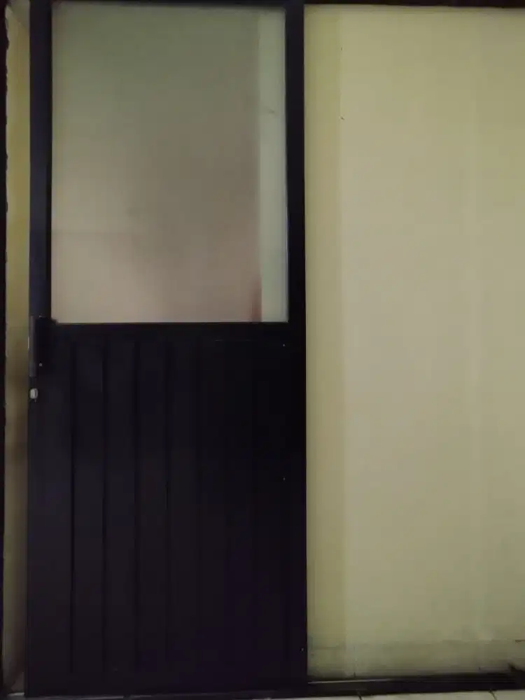 Pintu Kaca Aluminium