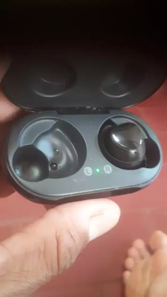Mahar headset bluetooth ori merek samsung buds plus