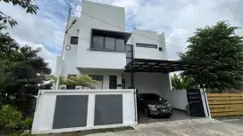 Rumah mewah dekat Setraduta  POLBAN