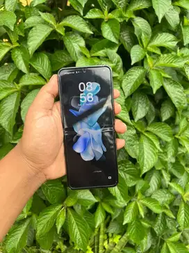 Samsung z flip 4 8/256