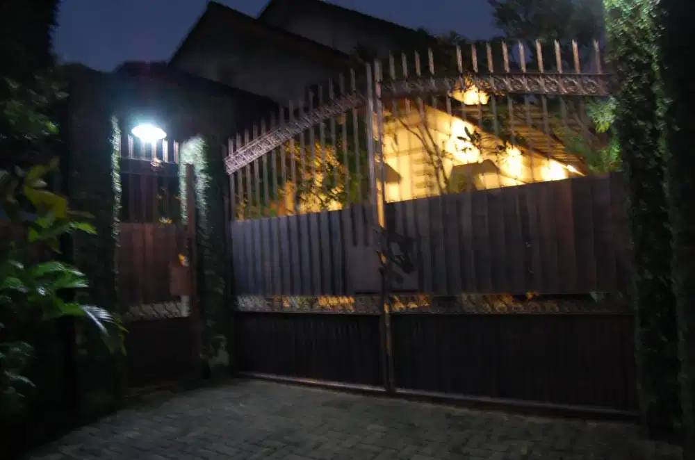 Dijual Rumah Mewah Hijau Segar