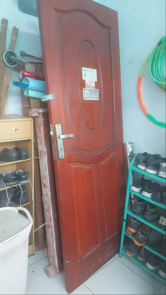 Jual Kusen, daun Pintu dan Jendela Bekas