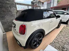 KM 900 perak! Mini Cooper Cabrio 2022 ga jd pake cabriolet convertible