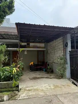 Di Kontrakan 1 unit Rumah Apa Adanya Bekas di Kontrakan