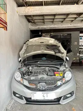 Mobilio matic 2014