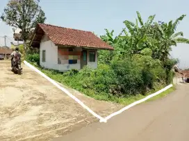 Jual Cepat Tanah Murah bonus Rumah panggung pinggir jalan desa