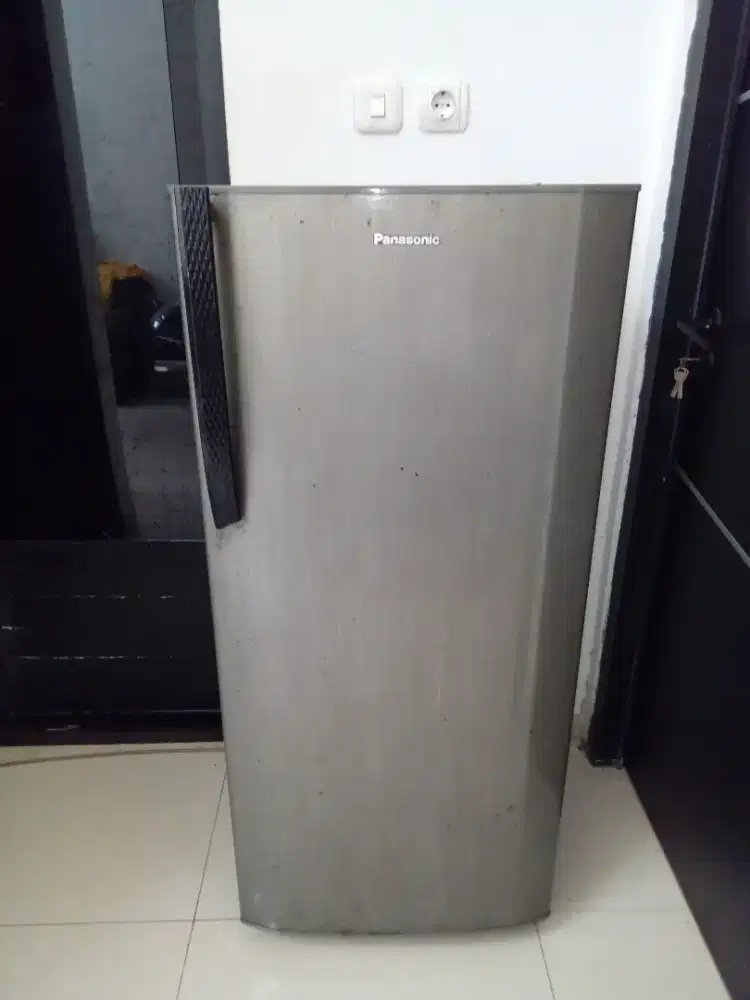Kulkas PANASONIC