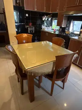 Meja makan kayu jati 4 kursi